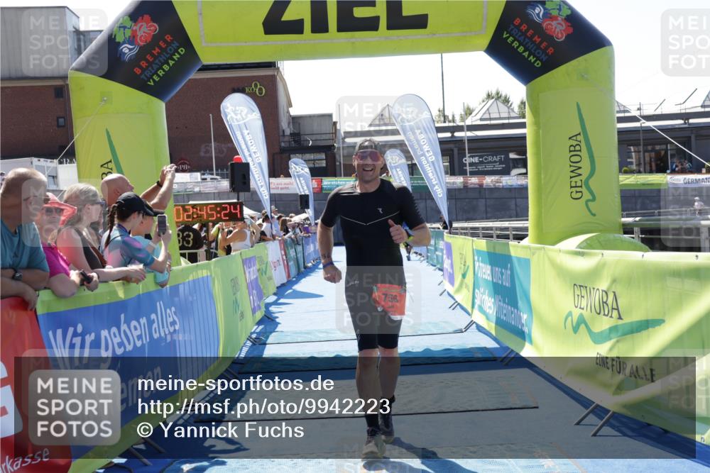 09.08.2026 - GEWOBA Citytriathlon Bremen Yannick Fuchs http://msf.ph/oto/9942223 09.08.2026 14:11:47 Ziel 756 meine-sportfotos.de