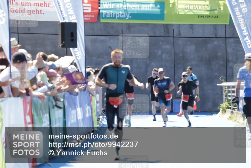 09.08.2026 - GEWOBA Citytriathlon Bremen Yannick Fuchs http://msf.ph/oto/9942237 09.08.2026 14:12:21 Ziel 545, 642 meine-sportfotos.de