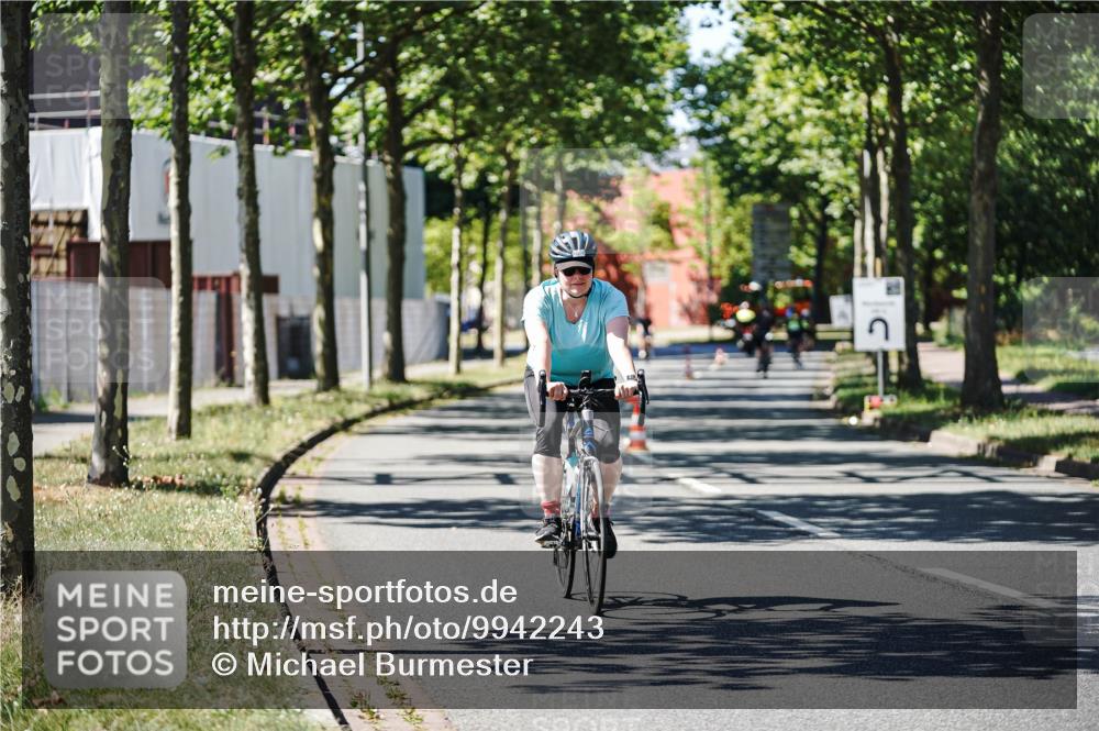 09.08.2026 - GEWOBA Citytriathlon Bremen Michael Burmester http://msf.ph/oto/9942243 09.08.2026 14:25:34 Radfahren 333, 518 meine-sportfotos.de