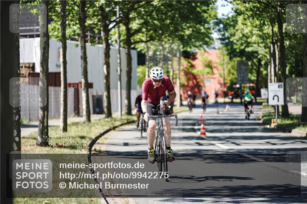 09.08.2026 - GEWOBA Citytriathlon Bremen Michael Burmester http://msf.ph/oto/9942275 09.08.2026 14:26:03 Radfahren 78, 185, 189, 387, 392, 406, 474, 476, 506 meine-sportfotos.de