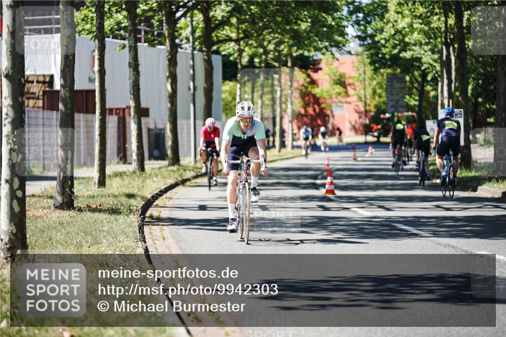09.08.2026 - GEWOBA Citytriathlon Bremen Michael Burmester http://msf.ph/oto/9942303 09.08.2026 14:26:24 Radfahren 32, 51, 176, 366, 459, 497 meine-sportfotos.de