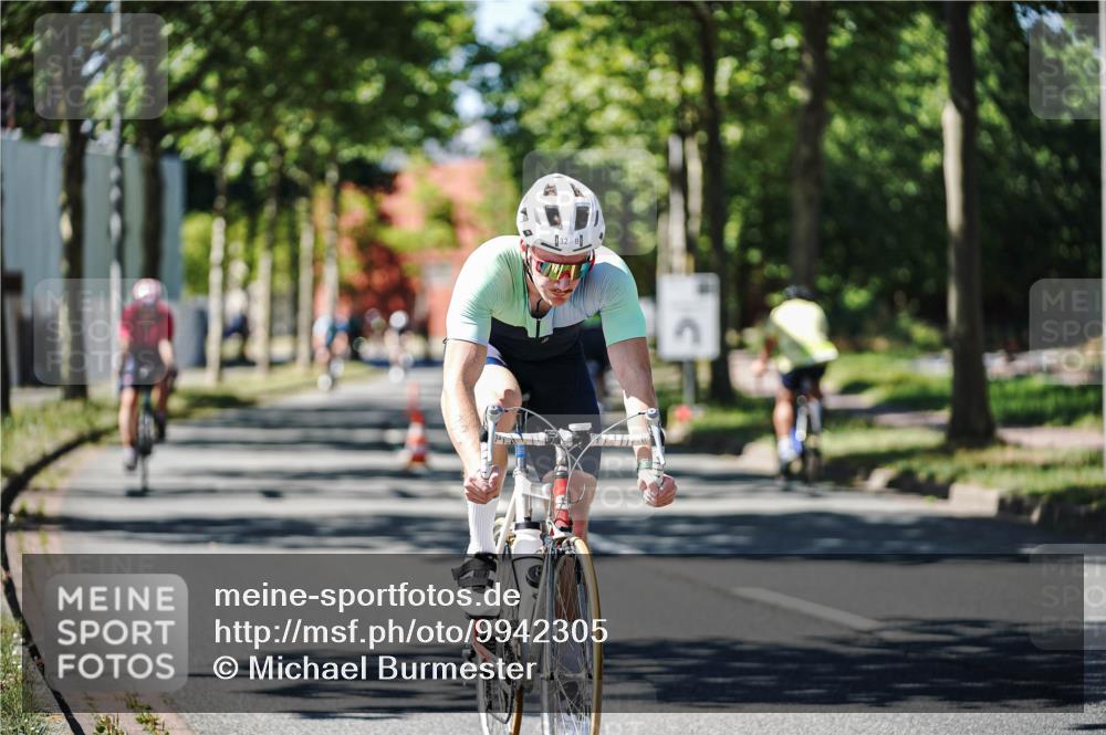 09.08.2026 - GEWOBA Citytriathlon Bremen Michael Burmester http://msf.ph/oto/9942305 09.08.2026 14:26:25 Radfahren 29, 32, 51, 176, 366, 459, 497 meine-sportfotos.de
