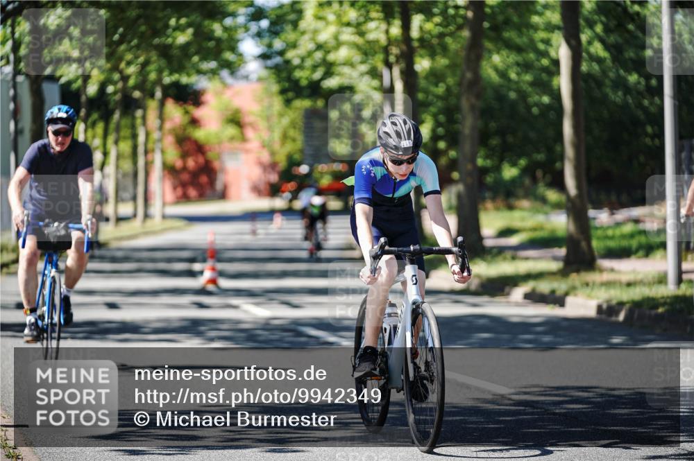 09.08.2026 - GEWOBA Citytriathlon Bremen Michael Burmester http://msf.ph/oto/9942349 09.08.2026 14:27:09 Radfahren 1, 59, 156, 427, 447, 461 meine-sportfotos.de