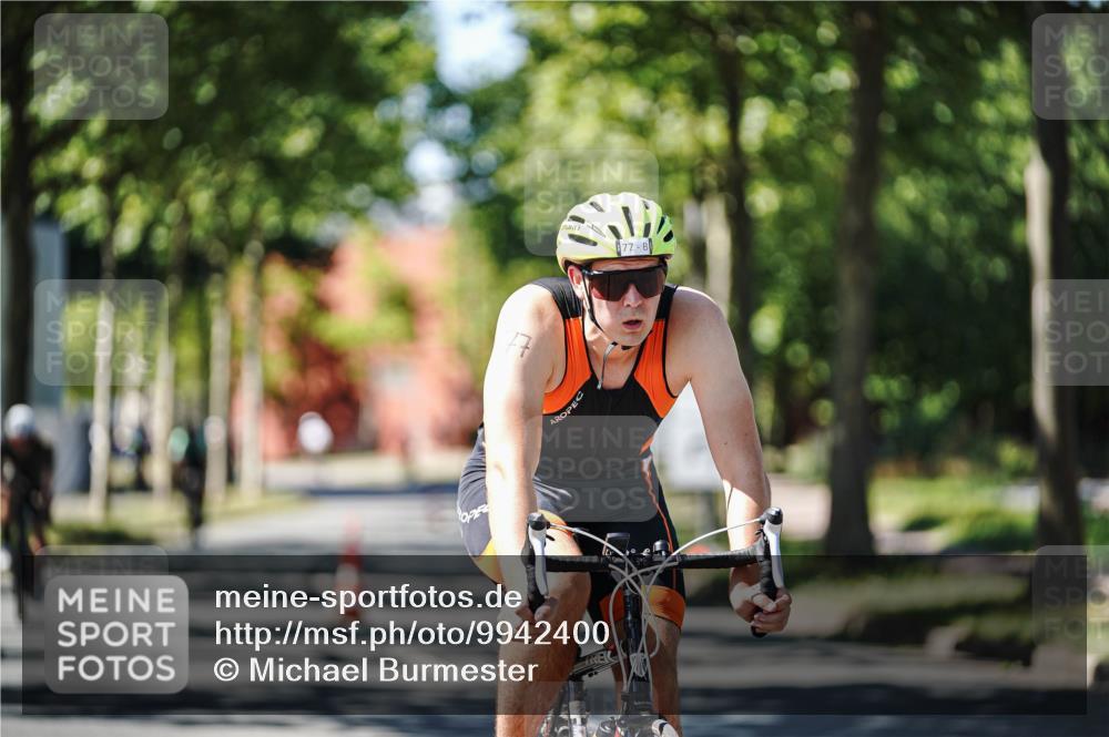 09.08.2026 - GEWOBA Citytriathlon Bremen Michael Burmester http://msf.ph/oto/9942400 09.08.2026 14:28:32 Radfahren 11, 77, 85, 100, 119, 155, 168 meine-sportfotos.de
