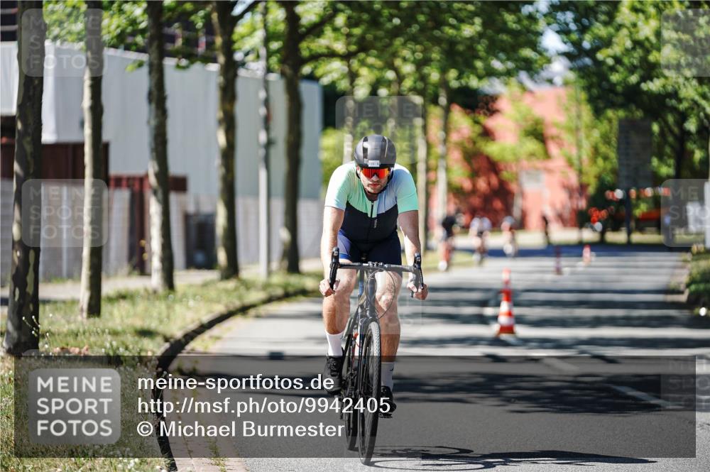 09.08.2026 - GEWOBA Citytriathlon Bremen Michael Burmester http://msf.ph/oto/9942405 09.08.2026 14:28:37 Radfahren 11, 50, 77, 155, 168 meine-sportfotos.de