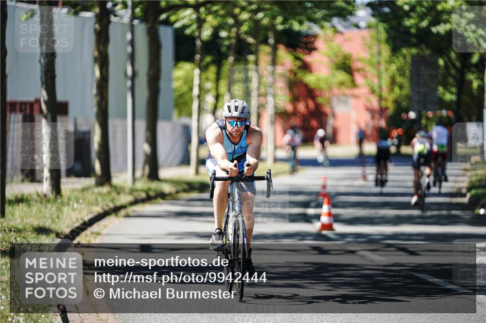 09.08.2026 - GEWOBA Citytriathlon Bremen Michael Burmester http://msf.ph/oto/9942444 09.08.2026 14:29:27 Radfahren 35, 490 meine-sportfotos.de