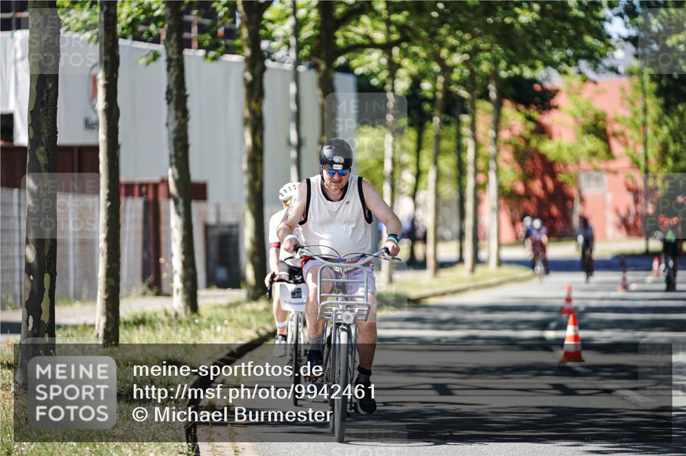 09.08.2026 - GEWOBA Citytriathlon Bremen Michael Burmester http://msf.ph/oto/9942461 09.08.2026 14:29:54 Radfahren 164, 418, 469, 512 meine-sportfotos.de