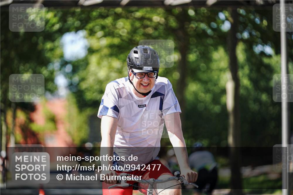 09.08.2026 - GEWOBA Citytriathlon Bremen Michael Burmester http://msf.ph/oto/9942477 09.08.2026 14:30:18 Radfahren 26, 79, 139, 169, 279, 304, 401, 407 meine-sportfotos.de