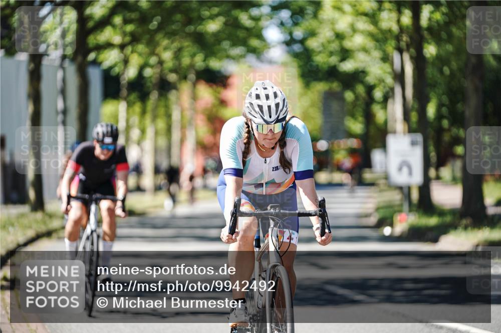 09.08.2026 - GEWOBA Citytriathlon Bremen Michael Burmester http://msf.ph/oto/9942492 09.08.2026 14:30:30 Radfahren 26, 27, 79, 118, 159, 169, 270, 374, 433 meine-sportfotos.de