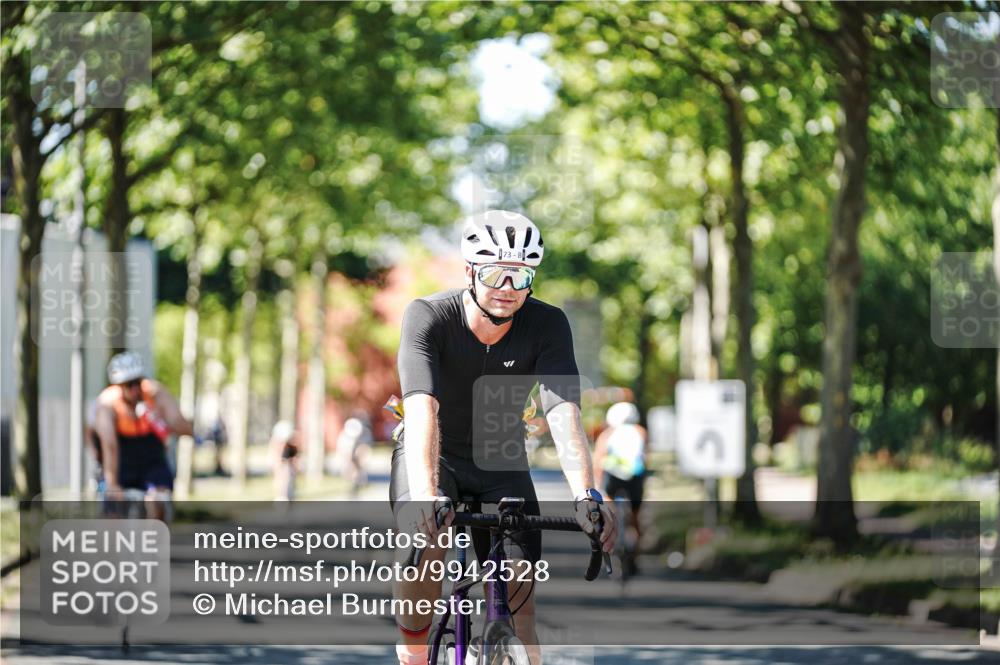 09.08.2026 - GEWOBA Citytriathlon Bremen Michael Burmester http://msf.ph/oto/9942528 09.08.2026 14:30:54 Radfahren 45, 54, 60, 73, 91, 92, 105, 125, 128, 135, 200, 353 meine-sportfotos.de