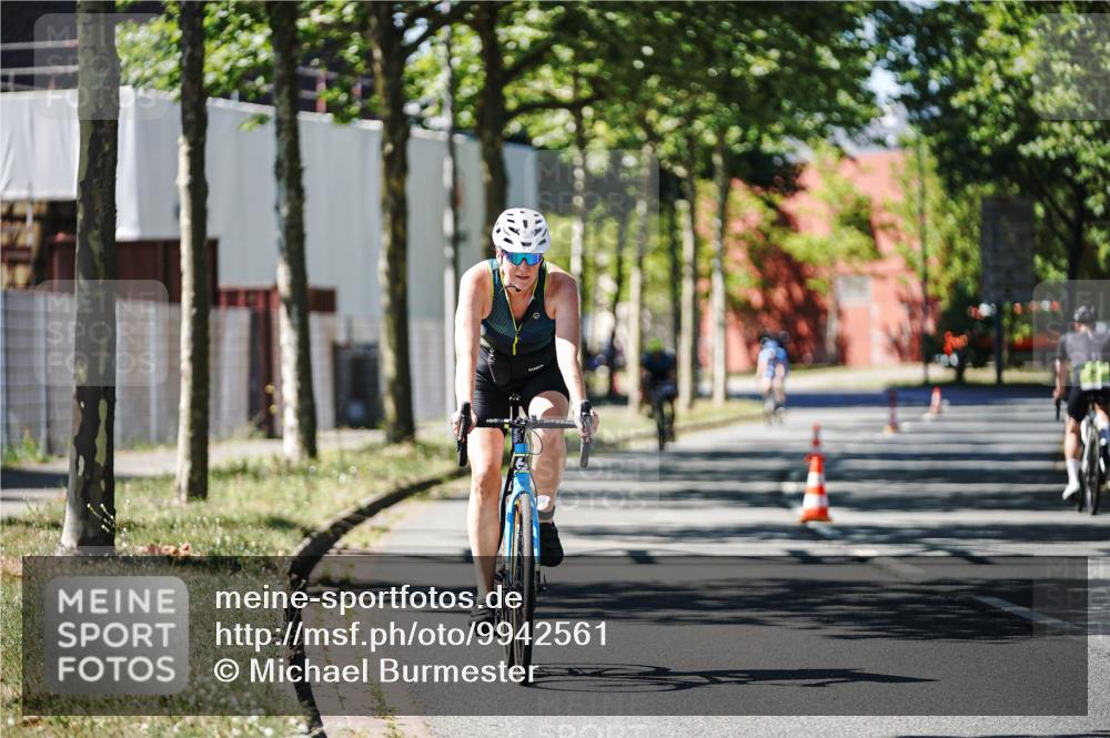 09.08.2026 - GEWOBA Citytriathlon Bremen Michael Burmester http://msf.ph/oto/9942561 09.08.2026 14:31:44 Radfahren 3, 70, 151, 161, 346, 360 meine-sportfotos.de