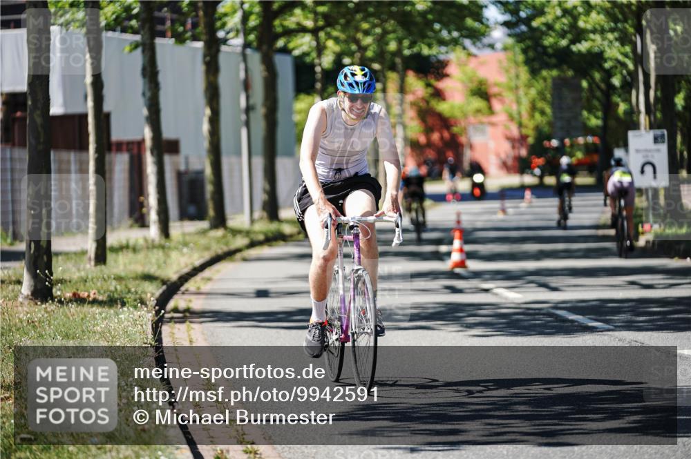 09.08.2026 - GEWOBA Citytriathlon Bremen Michael Burmester http://msf.ph/oto/9942591 09.08.2026 14:32:34 Radfahren 2, 22, 44, 76, 83, 396 meine-sportfotos.de