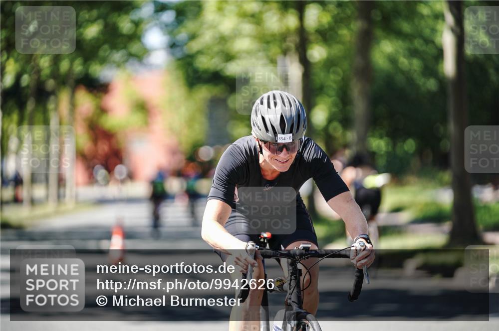09.08.2026 - GEWOBA Citytriathlon Bremen Michael Burmester http://msf.ph/oto/9942626 09.08.2026 14:33:08 Radfahren 9, 19, 38, 148, 180, 257, 349, 354 meine-sportfotos.de
