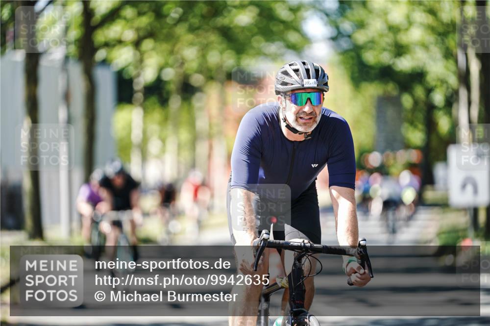 09.08.2026 - GEWOBA Citytriathlon Bremen Michael Burmester http://msf.ph/oto/9942635 09.08.2026 14:33:21 Radfahren 17, 86, 158, 179, 180, 265, 354, 395 meine-sportfotos.de