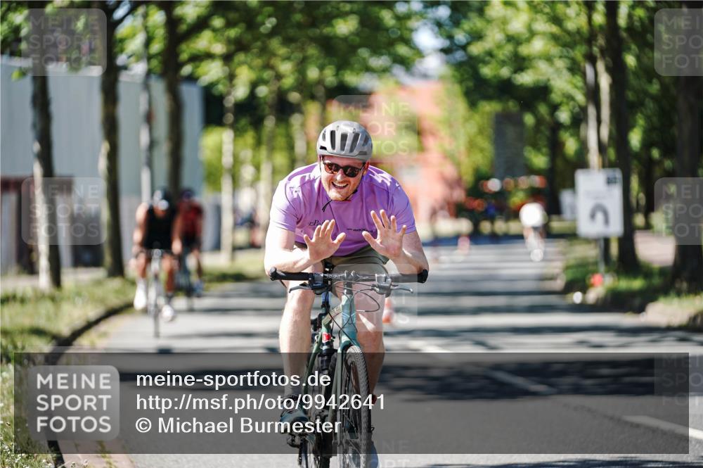 09.08.2026 - GEWOBA Citytriathlon Bremen Michael Burmester http://msf.ph/oto/9942641 09.08.2026 14:33:24 Radfahren 17, 86, 158, 179, 180, 232, 265, 308, 395 meine-sportfotos.de