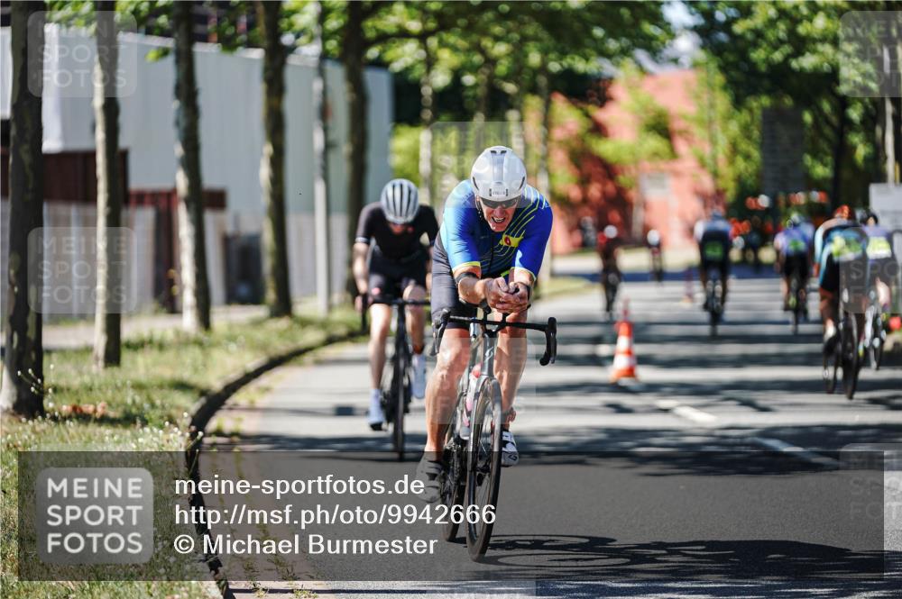 09.08.2026 - GEWOBA Citytriathlon Bremen Michael Burmester http://msf.ph/oto/9942666 09.08.2026 14:33:36 Radfahren 17, 38, 74, 82, 146, 179, 218, 232, 263, 308, 371, 470 meine-sportfotos.de