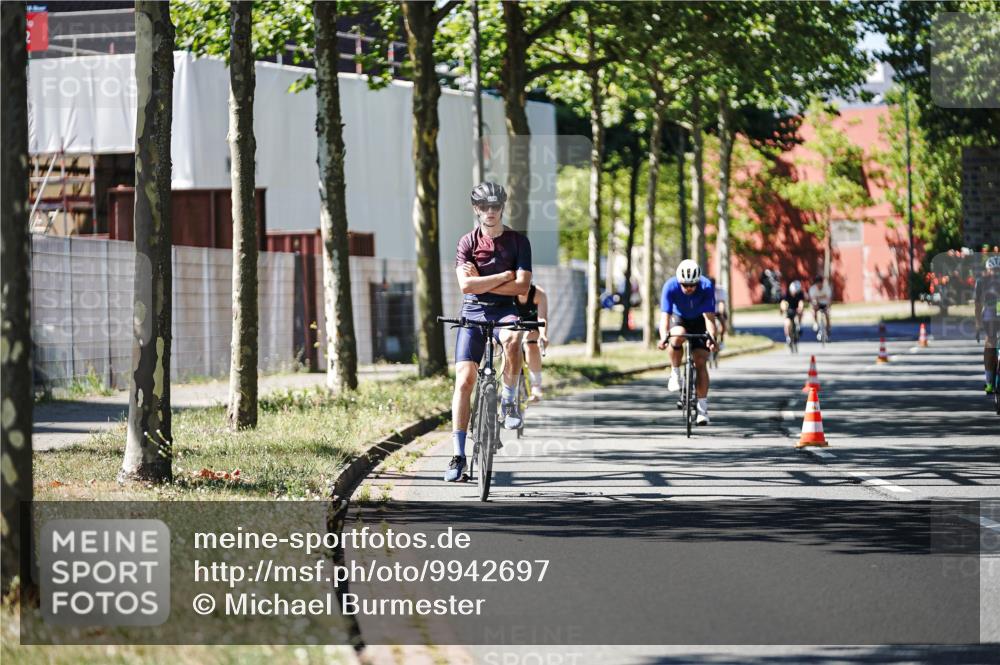 09.08.2026 - GEWOBA Citytriathlon Bremen Michael Burmester http://msf.ph/oto/9942697 09.08.2026 14:33:53 Radfahren 5, 43, 66, 82, 115, 146, 278, 285, 345, 371 meine-sportfotos.de