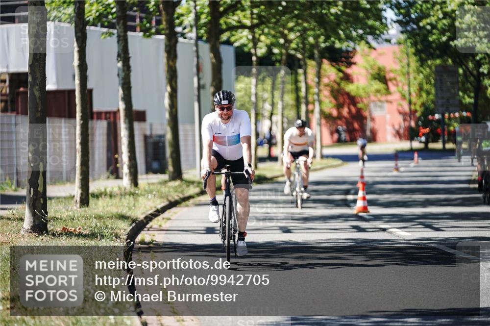 09.08.2026 - GEWOBA Citytriathlon Bremen Michael Burmester http://msf.ph/oto/9942705 09.08.2026 14:34:00 Radfahren 5, 43, 66, 115, 278, 285, 345 meine-sportfotos.de