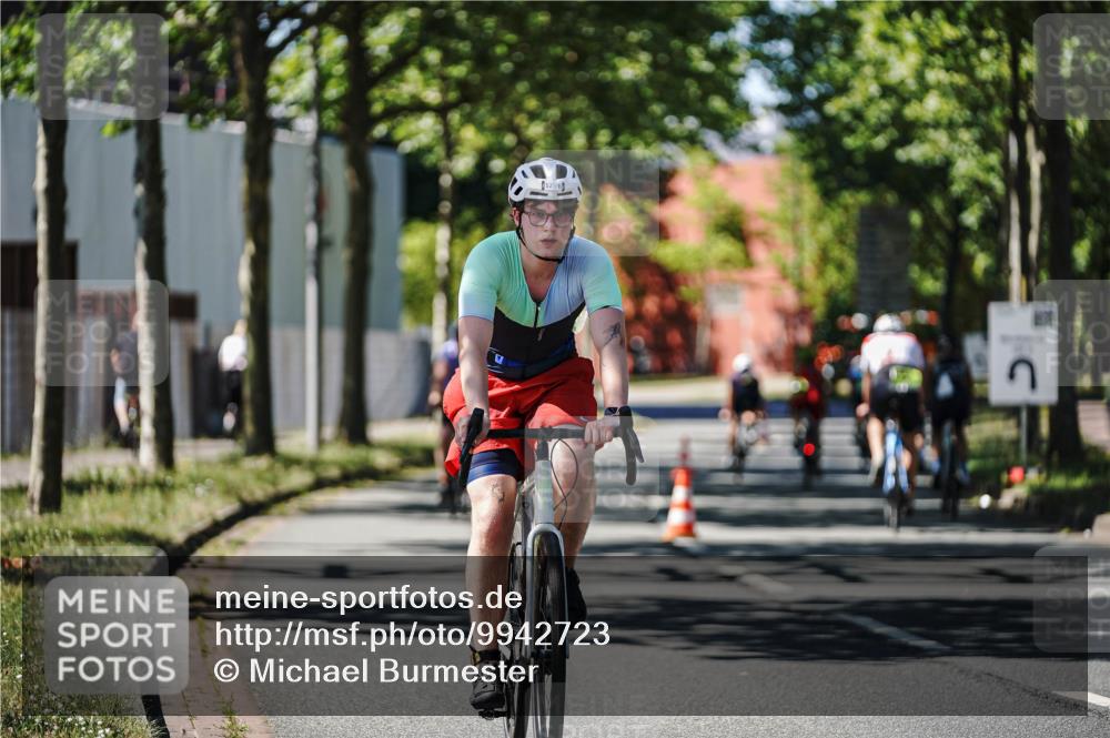 09.08.2026 - GEWOBA Citytriathlon Bremen Michael Burmester http://msf.ph/oto/9942723 09.08.2026 14:34:20 Radfahren 12, 69, 90, 95, 211, 429, 455 meine-sportfotos.de