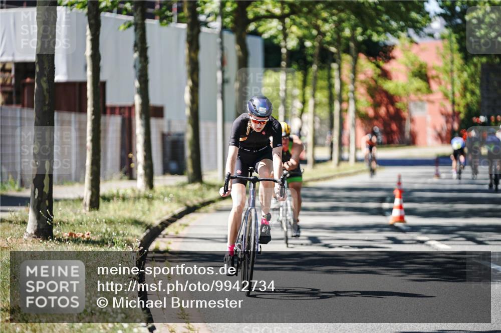 09.08.2026 - GEWOBA Citytriathlon Bremen Michael Burmester http://msf.ph/oto/9942734 09.08.2026 14:34:44 Radfahren 182, 217, 378, 457 meine-sportfotos.de
