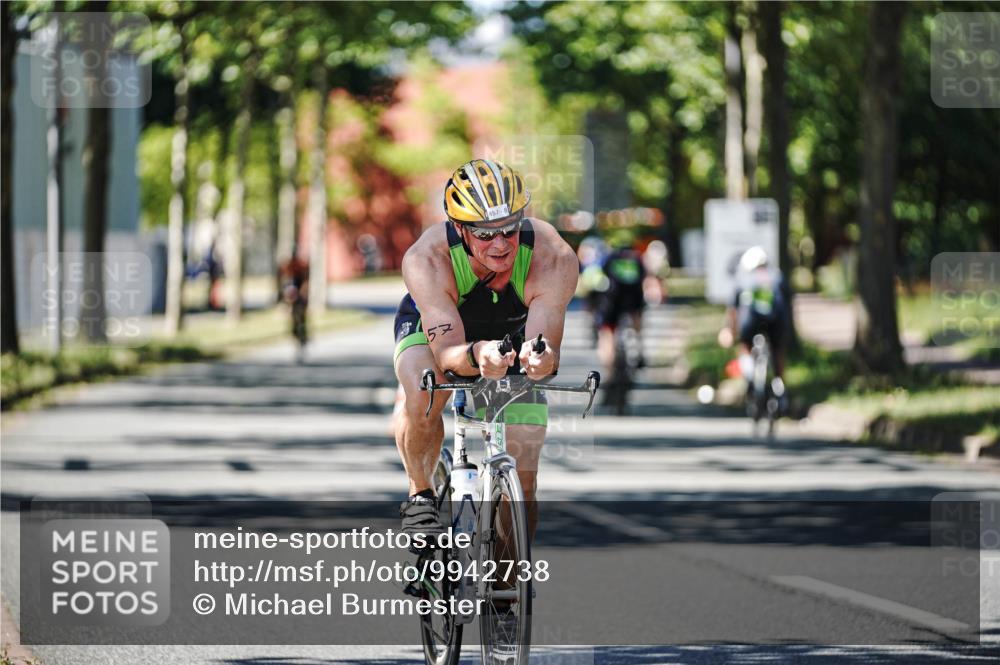 09.08.2026 - GEWOBA Citytriathlon Bremen Michael Burmester http://msf.ph/oto/9942738 09.08.2026 14:34:45 Radfahren 182, 217, 378, 457 meine-sportfotos.de
