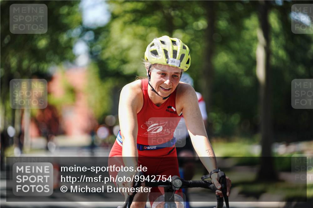 09.08.2026 - GEWOBA Citytriathlon Bremen Michael Burmester http://msf.ph/oto/9942754 09.08.2026 14:35:04 Radfahren 20, 37, 192, 220, 236, 284, 351, 362, 404 meine-sportfotos.de