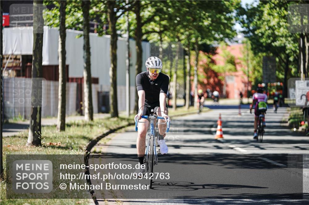 09.08.2026 - GEWOBA Citytriathlon Bremen Michael Burmester http://msf.ph/oto/9942763 09.08.2026 14:35:11 Radfahren 20, 37, 80, 192, 220, 236, 260, 284, 351, 362, 404 meine-sportfotos.de