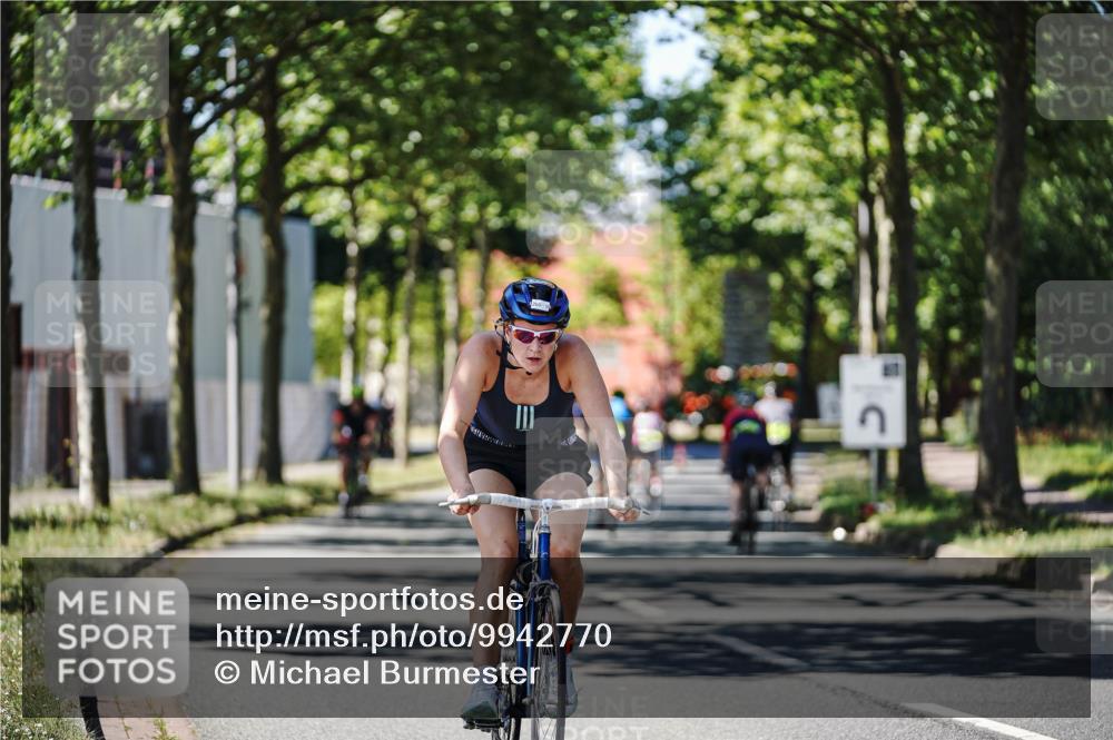 09.08.2026 - GEWOBA Citytriathlon Bremen Michael Burmester http://msf.ph/oto/9942770 09.08.2026 14:35:14 Radfahren 20, 28, 37, 64, 80, 192, 236, 260, 284, 362, 404 meine-sportfotos.de