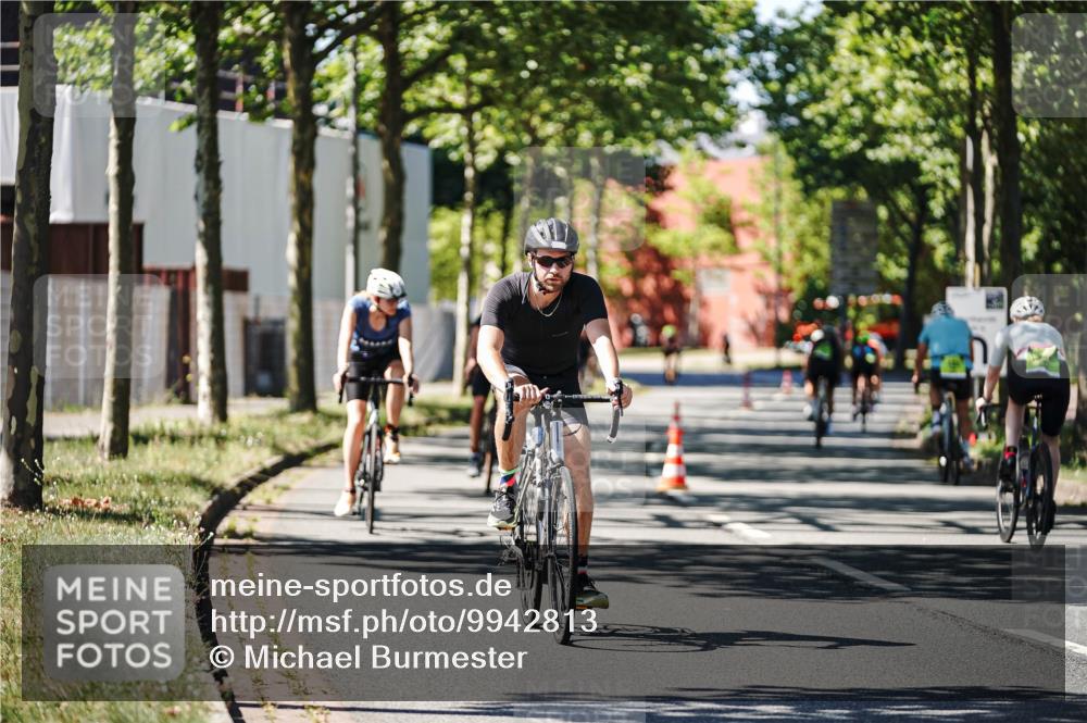 09.08.2026 - GEWOBA Citytriathlon Bremen Michael Burmester http://msf.ph/oto/9942813 09.08.2026 14:35:44 Radfahren 14, 39, 47, 147, 205, 271, 286, 325, 334, 363, 370, 453, 462, 466, 527 meine-sportfotos.de
