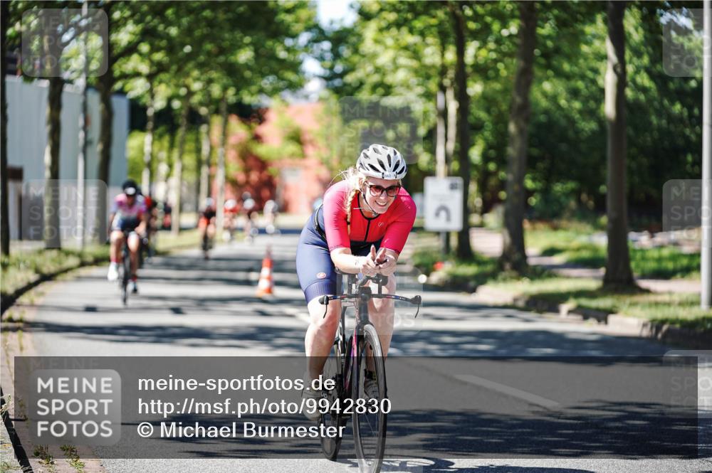 09.08.2026 - GEWOBA Citytriathlon Bremen Michael Burmester http://msf.ph/oto/9942830 09.08.2026 14:35:59 Radfahren 6, 39, 152, 163, 269, 329, 343, 373 meine-sportfotos.de