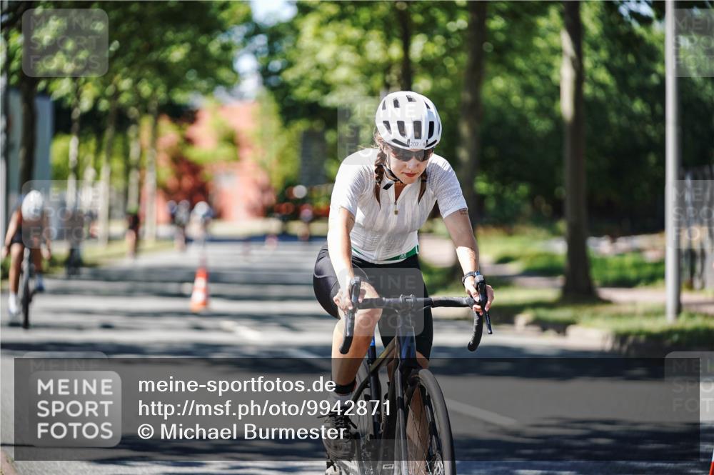 09.08.2026 - GEWOBA Citytriathlon Bremen Michael Burmester http://msf.ph/oto/9942871 09.08.2026 14:36:23 Radfahren 133, 207, 274, 291, 307, 309, 321, 356 meine-sportfotos.de