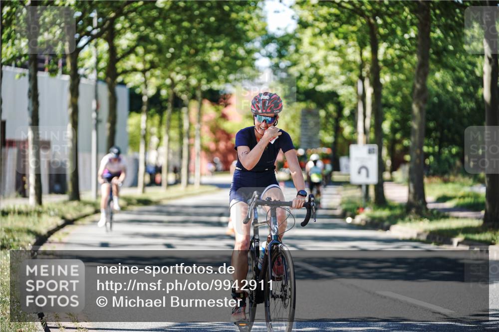 09.08.2026 - GEWOBA Citytriathlon Bremen Michael Burmester http://msf.ph/oto/9942911 09.08.2026 14:37:01 Radfahren 65, 229, 312, 377, 523 meine-sportfotos.de