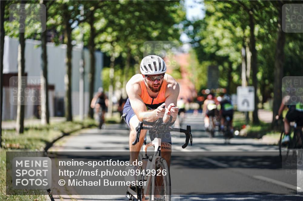 09.08.2026 - GEWOBA Citytriathlon Bremen Michael Burmester http://msf.ph/oto/9942926 09.08.2026 14:37:17 Radfahren 10, 58, 87, 172, 300, 316, 369, 385, 448 meine-sportfotos.de