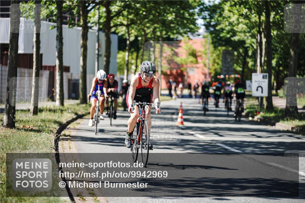 09.08.2026 - GEWOBA Citytriathlon Bremen Michael Burmester http://msf.ph/oto/9942969 09.08.2026 14:37:52 Radfahren 42, 202, 242, 292, 341, 390, 398, 400, 410, 450, 485 meine-sportfotos.de