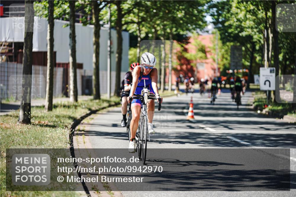 09.08.2026 - GEWOBA Citytriathlon Bremen Michael Burmester http://msf.ph/oto/9942970 09.08.2026 14:37:54 Radfahren 42, 193, 202, 242, 280, 292, 335, 341, 390, 398, 400, 410, 434, 450, 485 meine-sportfotos.de