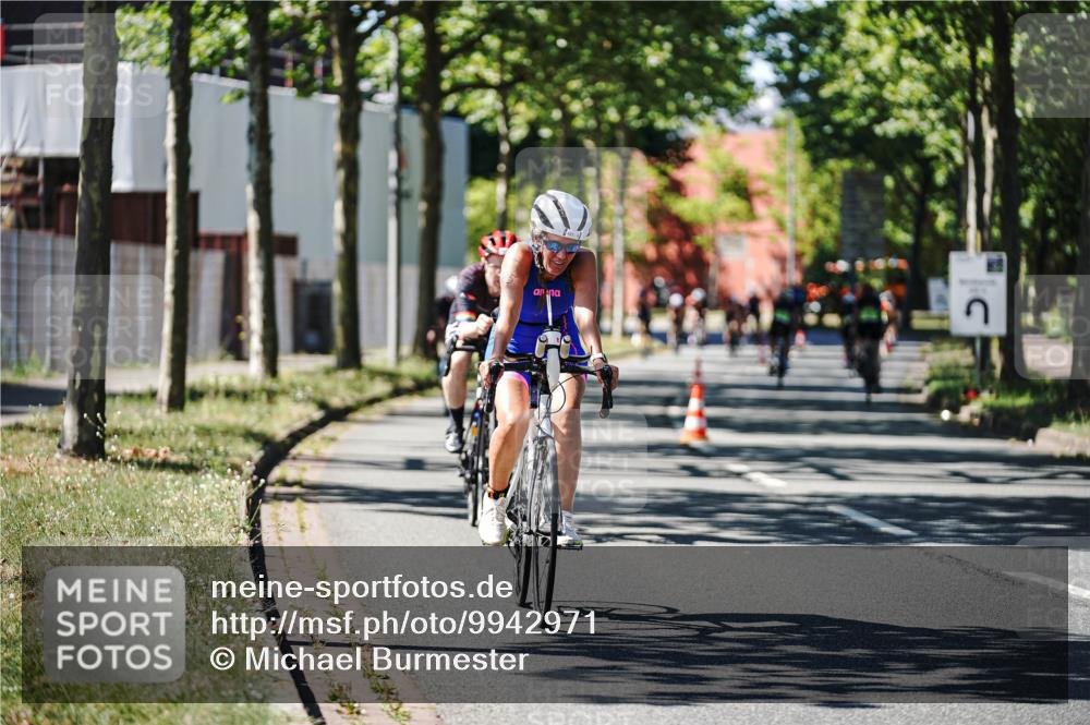 09.08.2026 - GEWOBA Citytriathlon Bremen Michael Burmester http://msf.ph/oto/9942971 09.08.2026 14:37:54 Radfahren 42, 193, 202, 242, 280, 292, 335, 341, 390, 398, 400, 410, 434, 450, 485 meine-sportfotos.de