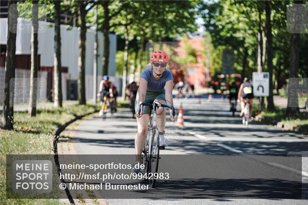 09.08.2026 - GEWOBA Citytriathlon Bremen Michael Burmester http://msf.ph/oto/9942983 09.08.2026 14:37:59 Radfahren 193, 202, 221, 280, 292, 293, 306, 335, 341, 344, 398, 400, 410, 434, 450, 454, 485, 521, 522 meine-sportfotos.de