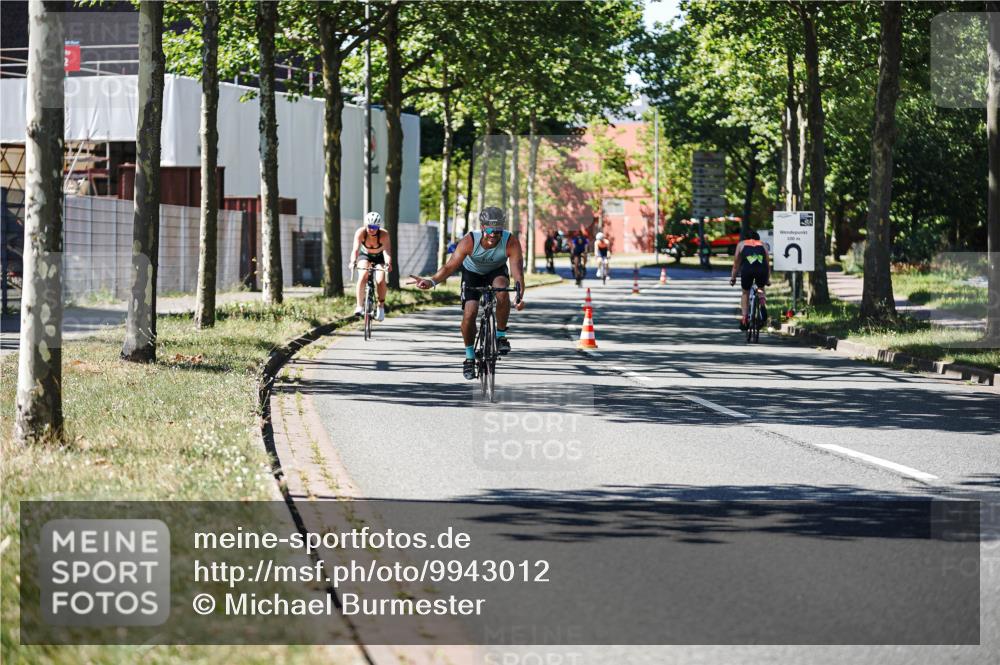 09.08.2026 - GEWOBA Citytriathlon Bremen Michael Burmester http://msf.ph/oto/9943012 09.08.2026 14:38:17 Radfahren 173, 190, 221, 266, 277, 289, 293, 297, 314, 319, 324, 330, 402, 431 meine-sportfotos.de