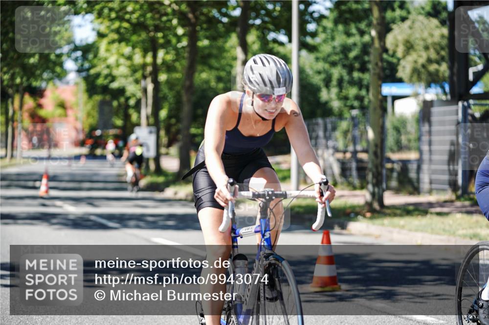 09.08.2026 - GEWOBA Citytriathlon Bremen Michael Burmester http://msf.ph/oto/9943074 09.08.2026 14:38:50 Radfahren 210, 253, 273, 310, 347 meine-sportfotos.de