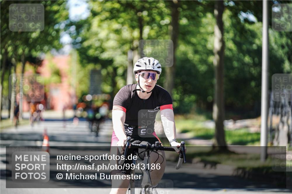 09.08.2026 - GEWOBA Citytriathlon Bremen Michael Burmester http://msf.ph/oto/9943186 09.08.2026 14:40:46 Radfahren 18, 250, 415, 442, 493, 515 meine-sportfotos.de