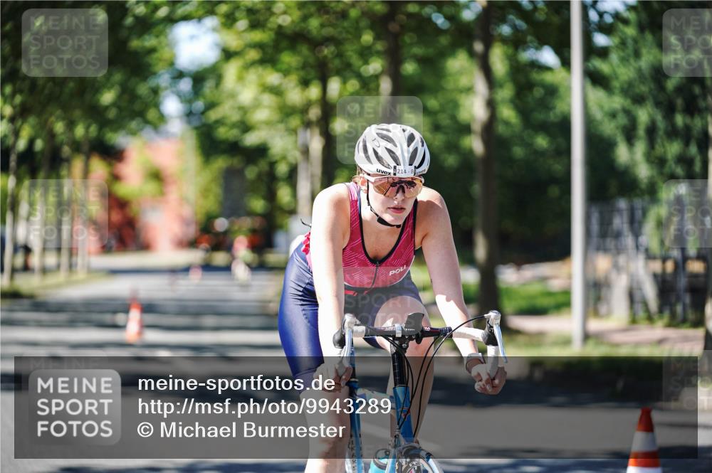 09.08.2026 - GEWOBA Citytriathlon Bremen Michael Burmester http://msf.ph/oto/9943289 09.08.2026 14:42:17 Radfahren 214, 252, 299, 379, 381, 441, 467 meine-sportfotos.de