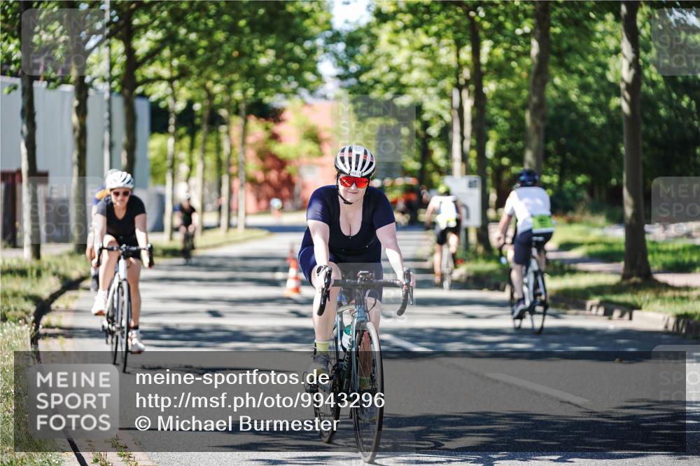 09.08.2026 - GEWOBA Citytriathlon Bremen Michael Burmester http://msf.ph/oto/9943296 09.08.2026 14:42:38 Radfahren 195, 233, 268, 281, 421 meine-sportfotos.de