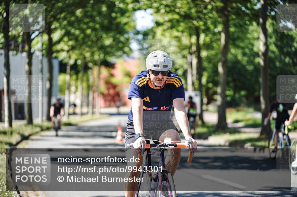 09.08.2026 - GEWOBA Citytriathlon Bremen Michael Burmester http://msf.ph/oto/9943301 09.08.2026 14:42:41 Radfahren 195, 233, 268, 281, 348, 421 meine-sportfotos.de