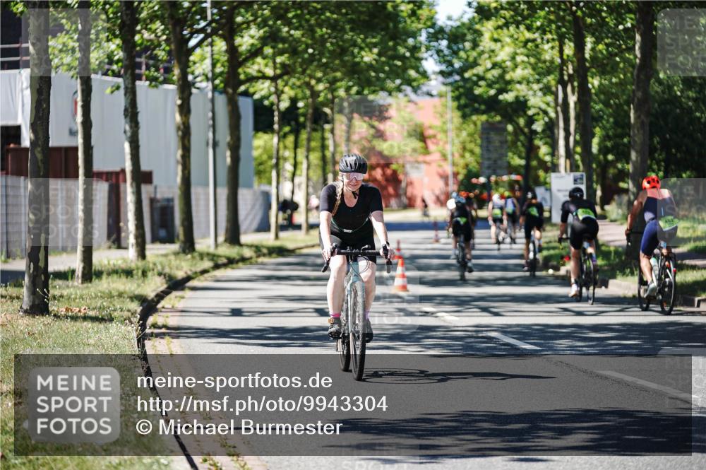 09.08.2026 - GEWOBA Citytriathlon Bremen Michael Burmester http://msf.ph/oto/9943304 09.08.2026 14:42:44 Radfahren 195, 233, 268, 281, 348, 421 meine-sportfotos.de