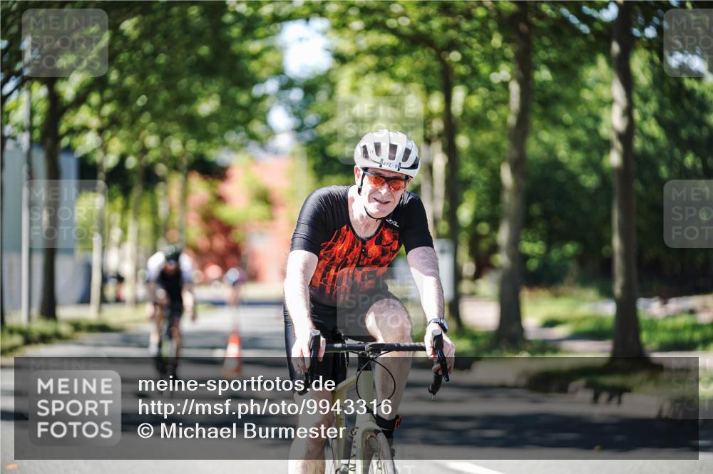09.08.2026 - GEWOBA Citytriathlon Bremen Michael Burmester http://msf.ph/oto/9943316 09.08.2026 14:43:02 Radfahren 375, 426, 472, 525 meine-sportfotos.de