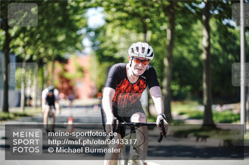 09.08.2026 - GEWOBA Citytriathlon Bremen Michael Burmester http://msf.ph/oto/9943317 09.08.2026 14:43:02 Radfahren 375, 426, 472, 525 meine-sportfotos.de