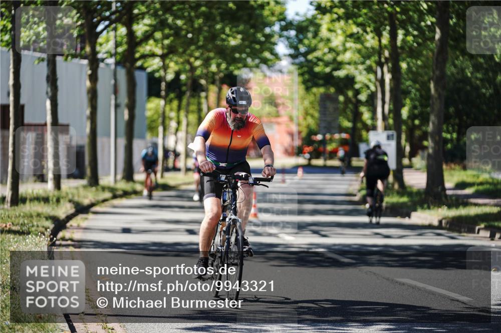 09.08.2026 - GEWOBA Citytriathlon Bremen Michael Burmester http://msf.ph/oto/9943321 09.08.2026 14:43:08 Radfahren 201, 375, 426, 430, 480, 525 meine-sportfotos.de
