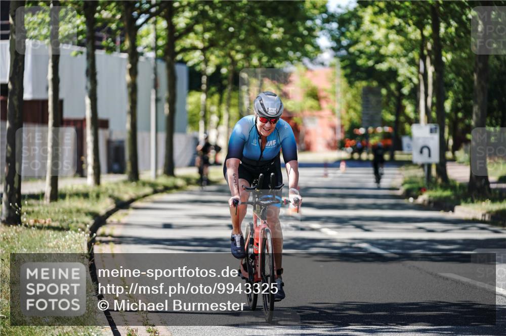 09.08.2026 - GEWOBA Citytriathlon Bremen Michael Burmester http://msf.ph/oto/9943325 09.08.2026 14:43:12 Radfahren 201, 375, 426, 430, 480, 525 meine-sportfotos.de