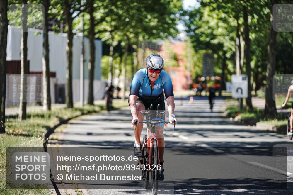 09.08.2026 - GEWOBA Citytriathlon Bremen Michael Burmester http://msf.ph/oto/9943326 09.08.2026 14:43:12 Radfahren 201, 375, 426, 430, 480, 525 meine-sportfotos.de