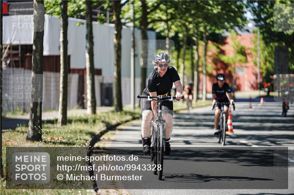 09.08.2026 - GEWOBA Citytriathlon Bremen Michael Burmester http://msf.ph/oto/9943328 09.08.2026 14:43:18 Radfahren 201, 361, 426, 430, 436, 463, 480, 525 meine-sportfotos.de